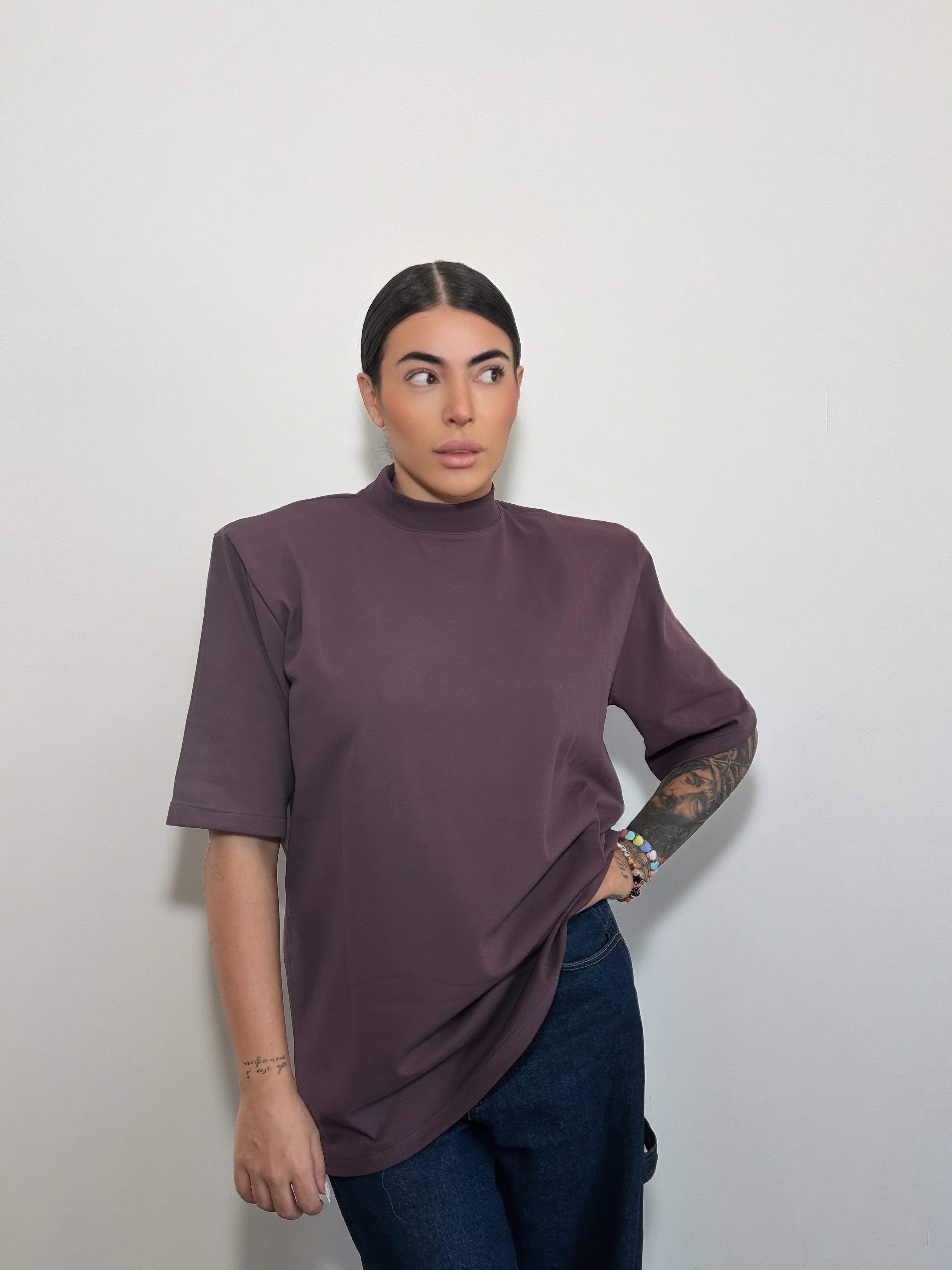 T-shirt Gèsier BASIC con spallina strutturata