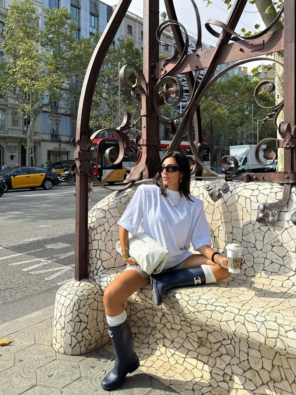 T-shirt Gèsier BASIC con spallina strutturata