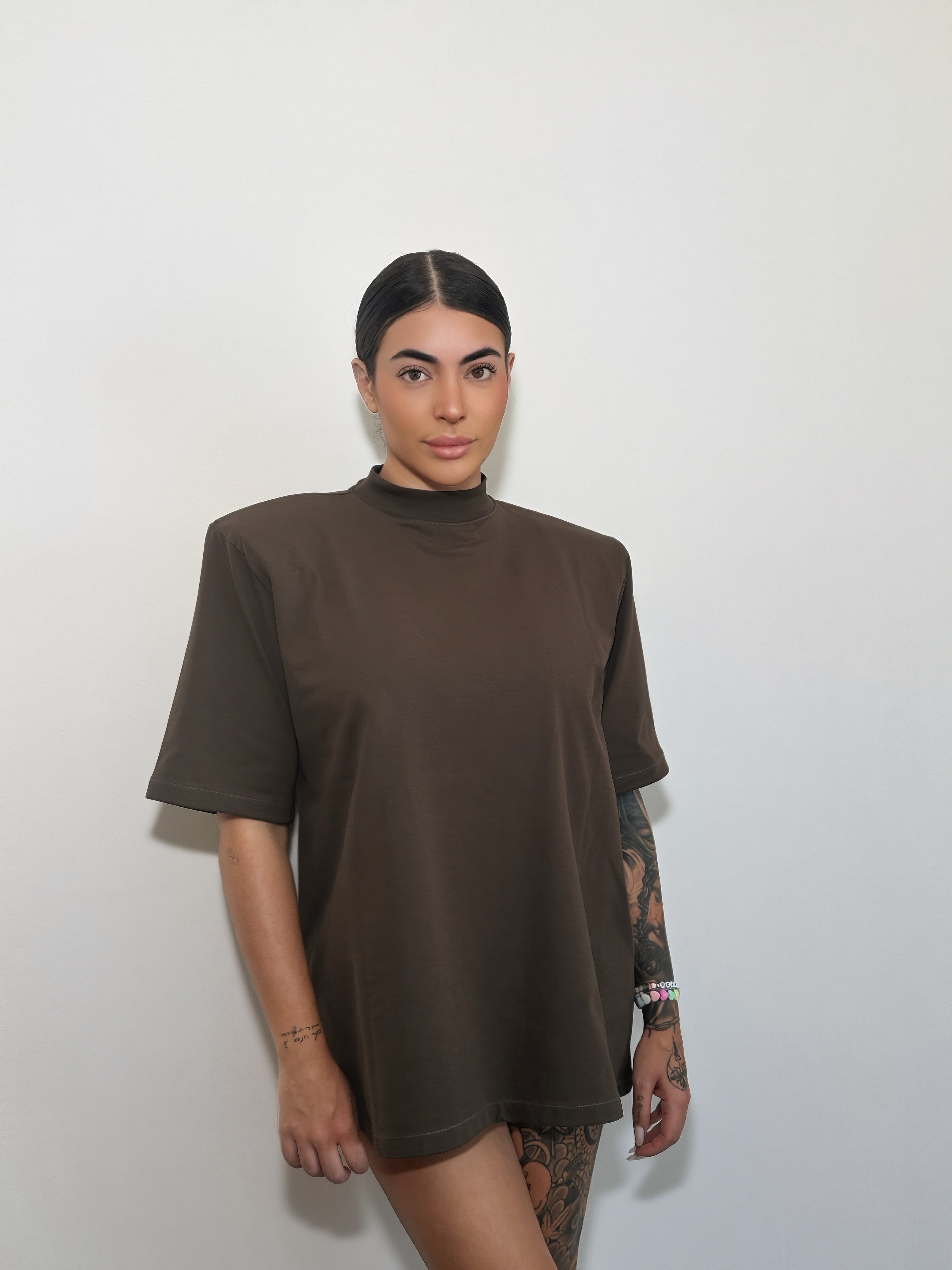 T-shirt Gèsier BASIC con spallina strutturata